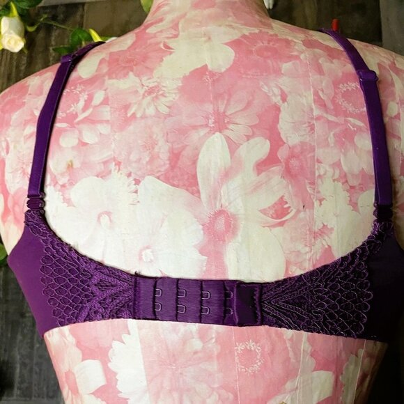 NWOT 34C VICTORIAS SECRET BODY LINED PERFECT COVERAGE PLUM UNDERWIRE BRA - Picture 7 of 10